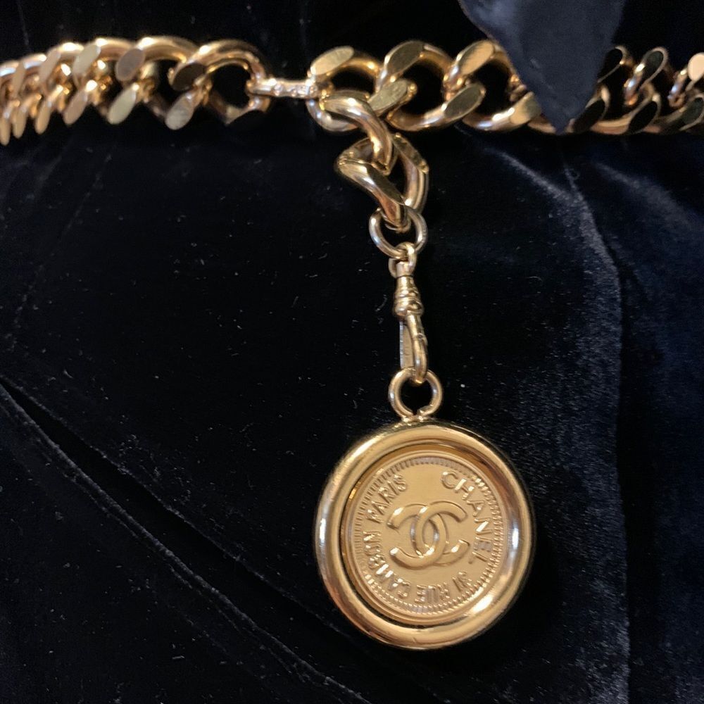 CHANEL Vintage Medallion Chain Belt Metal 70 - Picture 11 of 12